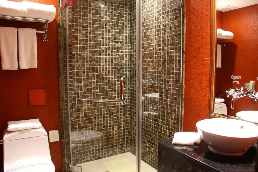 Beijing Imperial Courtyard Hotel Room photo